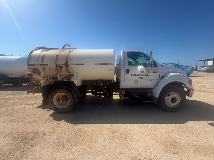 2007-ford-f750-image-4