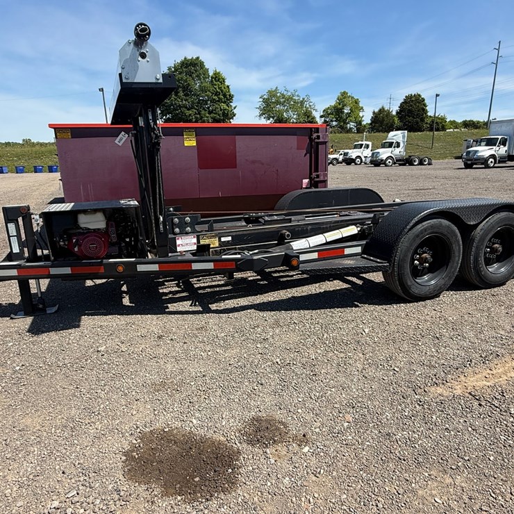 #97 • 2012 NEDLAND 14' PINTLE HITCH ROLL OFF TRAILER