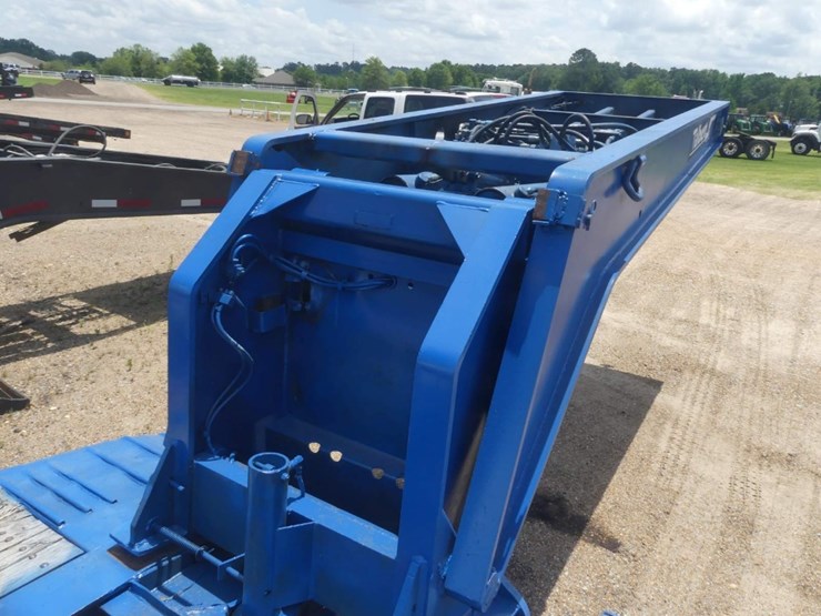 2000-talbert-lowboy-image-11