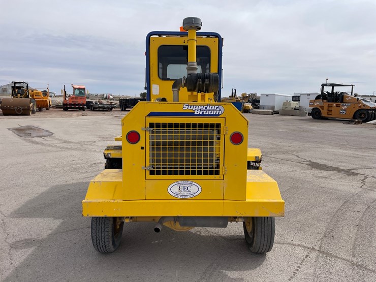 2017-superior-broom-dt80k-image-6