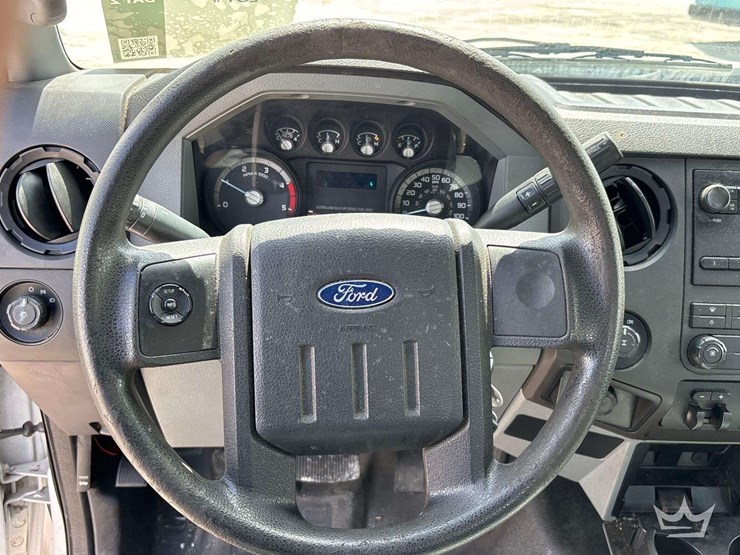 2015-ford-f350-image-13