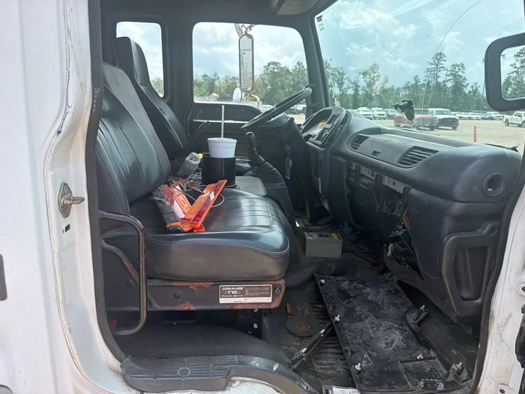 1997-gmc-t6500-image-8