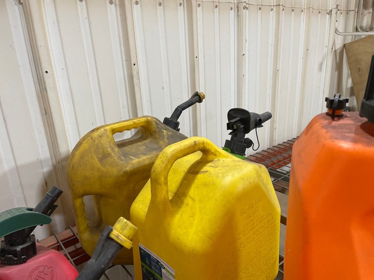 #4573-•-assortment-of-fuel-cans-image-6