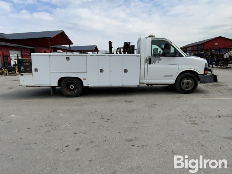 2003-gmc-3500-image-4