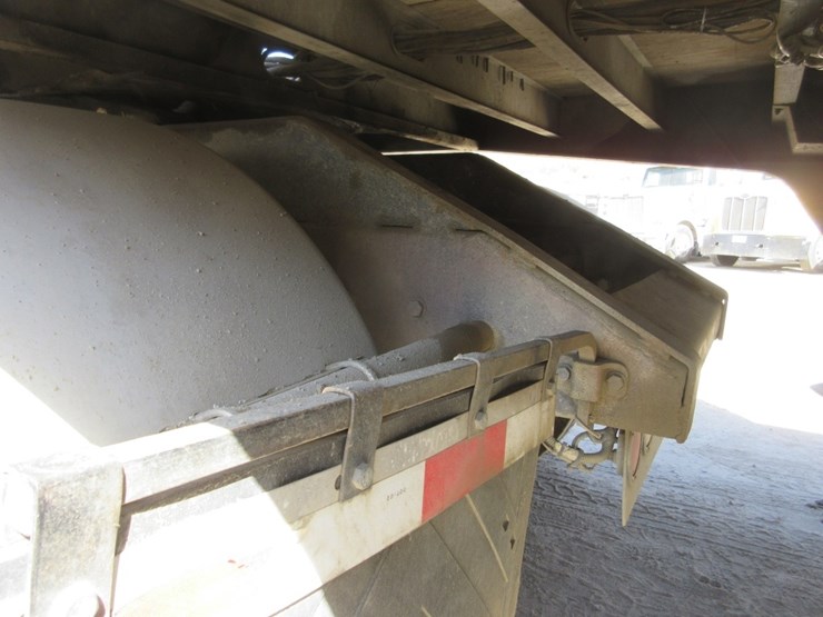 2013-kenworth-t800-image-21