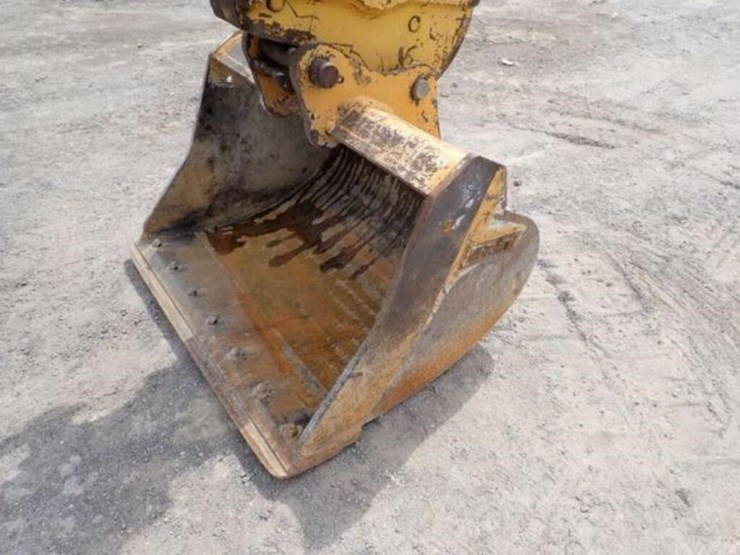 2022-deere-75g-image-22