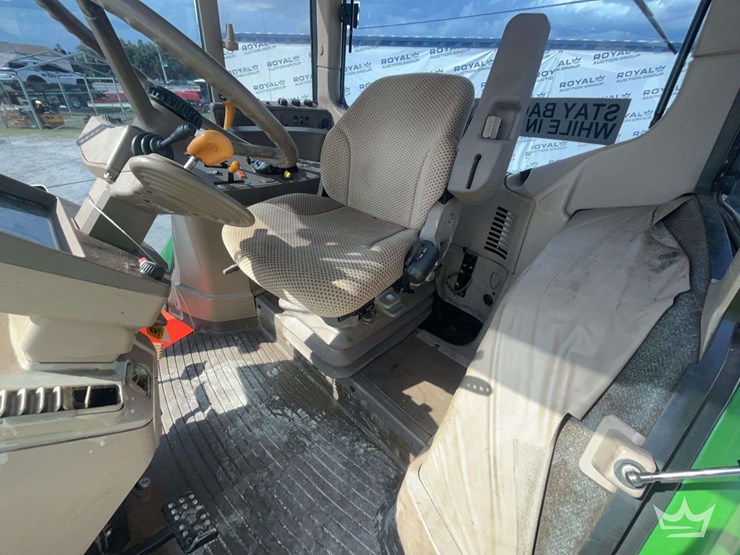 2014-john-deere-6125m-image-8