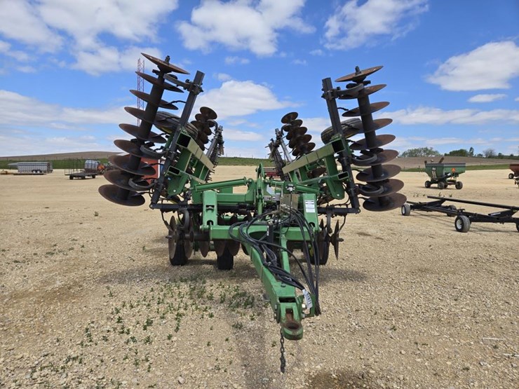 john-deere-637-image-2