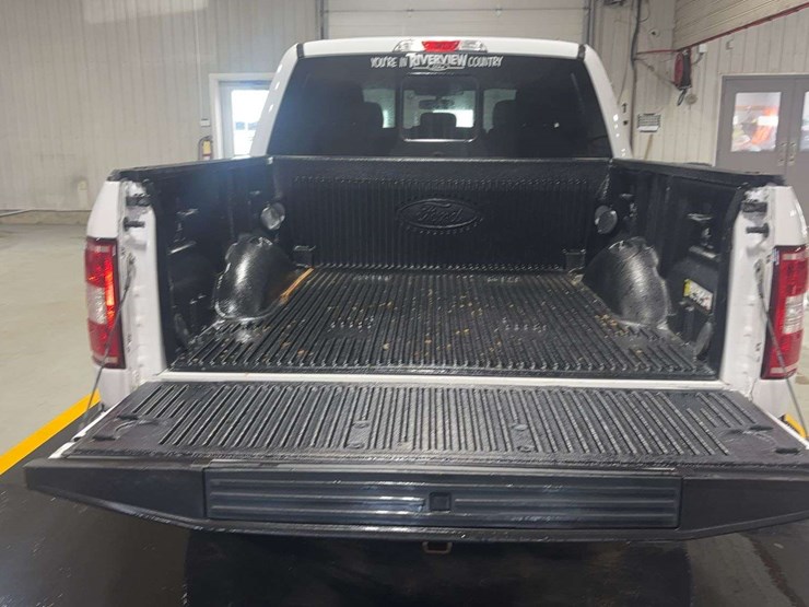 2020-ford-f150-image-13