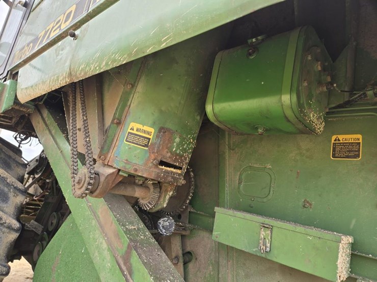 john-deere-7720-image-6