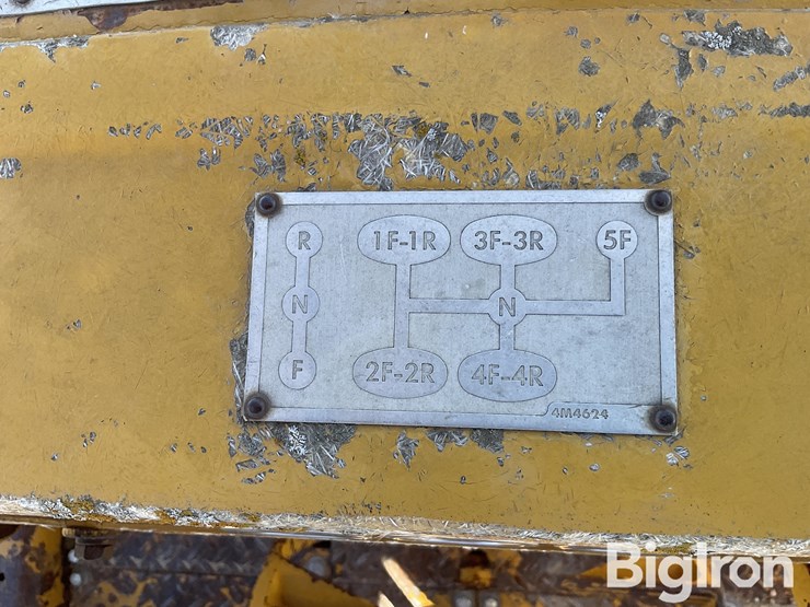 caterpillar-d6b-image-19