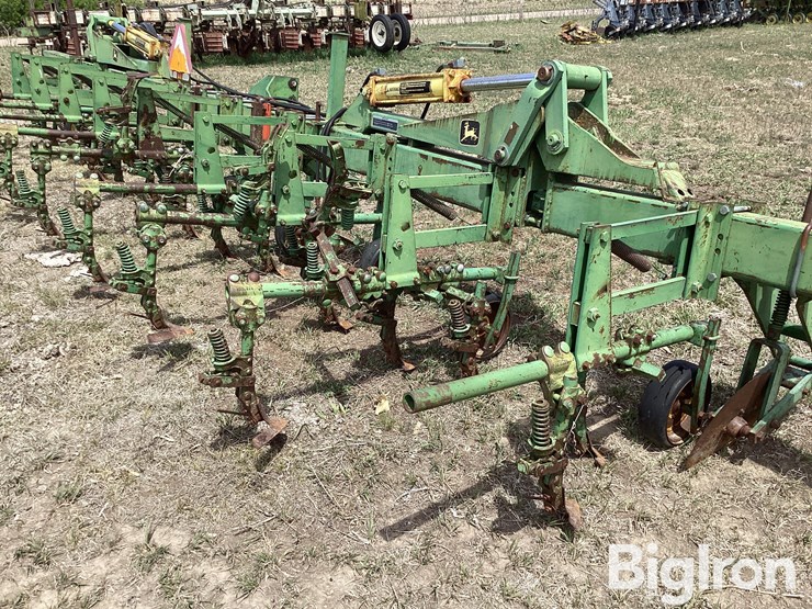 john-deere-85-image-18