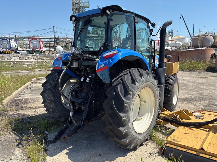 #24-•-new-holland-tractor-image-4