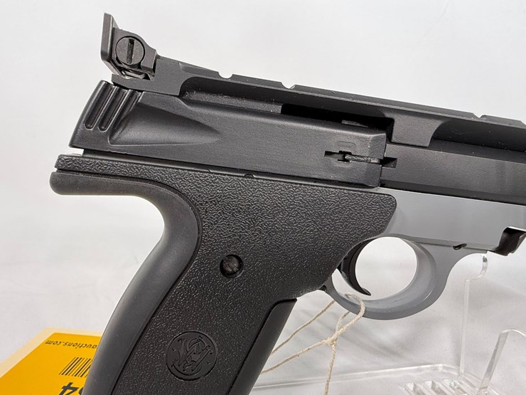 #34-•-smith-&-wesson-22a-1-22lr-pistol-umb1168-image-5