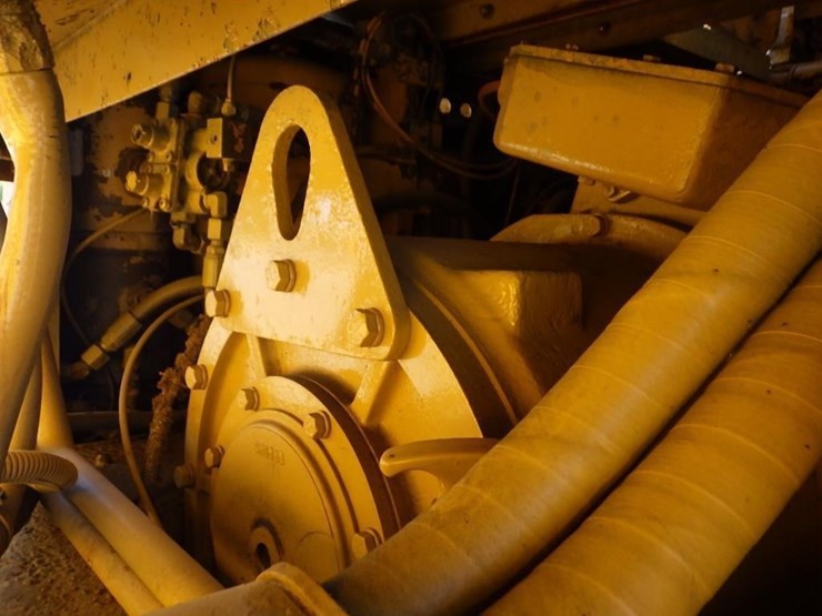 1985-caterpillar-d25c-image-22
