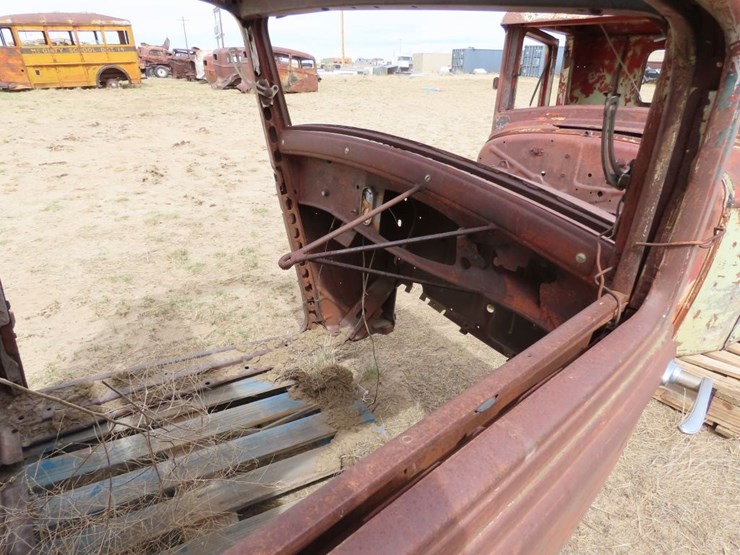 1930's-dodge-pickup-cab-for-project-image-3