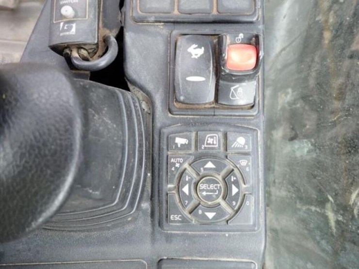 2018-volvo-ecr355el-image-18