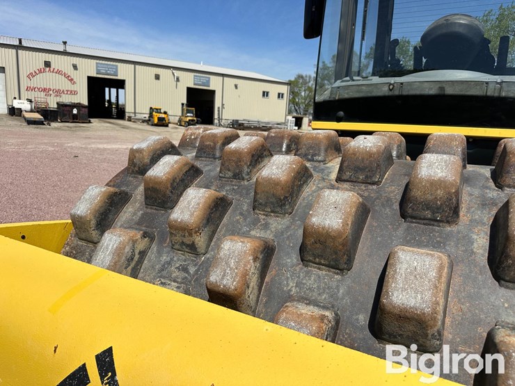 2018-bomag-bw211-image-17