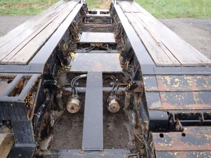 2004-scheltema-hrg-60-4a-60-ton-quad/a-lowboy-2s9h-image-24