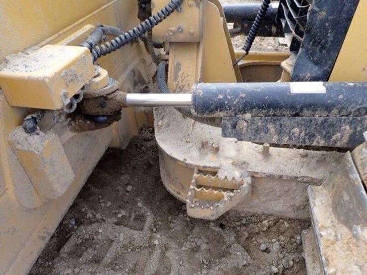 2018-caterpillar-d5k2-xl-image-22
