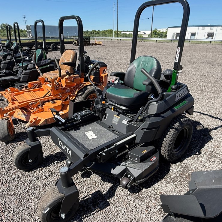 #13 • YAKTA YXR320 ZERO TURN MOWER