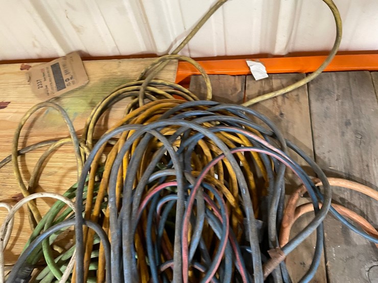 #4561-•-assortment-of-extension-cords-image-3