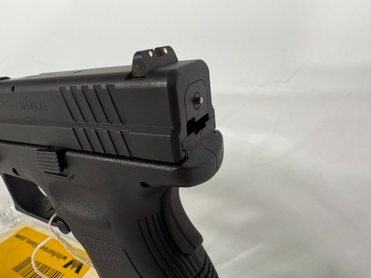 #45-•-springfield-army-xd-45acp-pistol-xd708206-image-14
