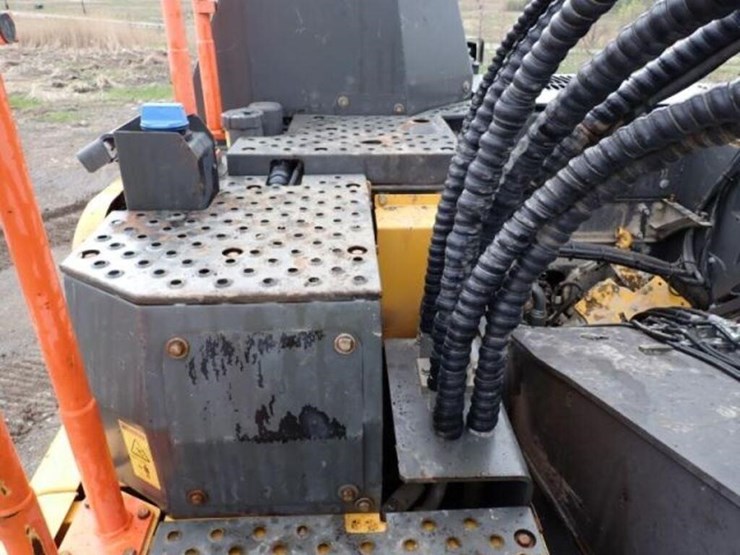 2018-volvo-ecr355el-image-37