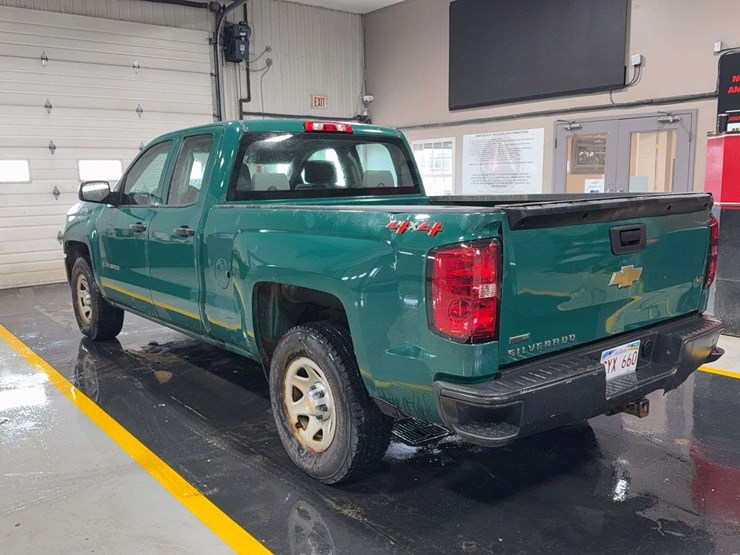 2018-chevrolet-silverado-1500-image-3