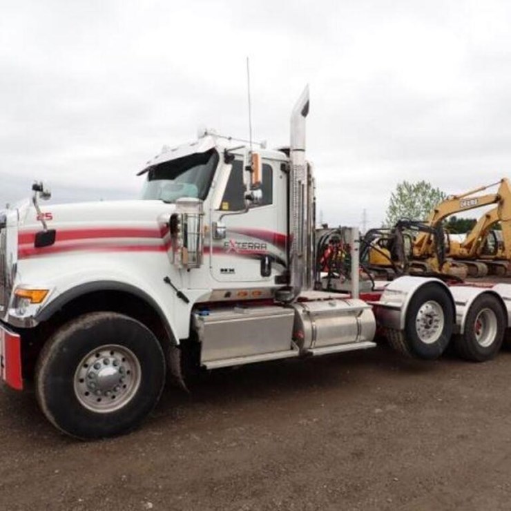 2021 INTERNATIONAL HX520