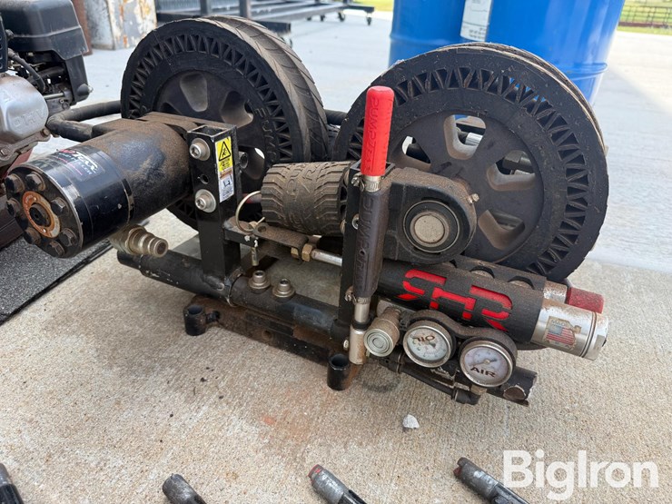 pump-trax-water-well-pump-puller-image-9