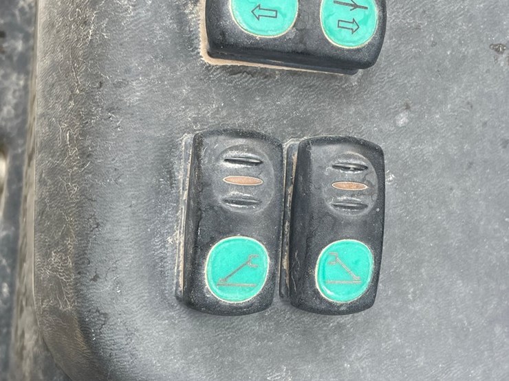 2019-genie-gth1256-image-125
