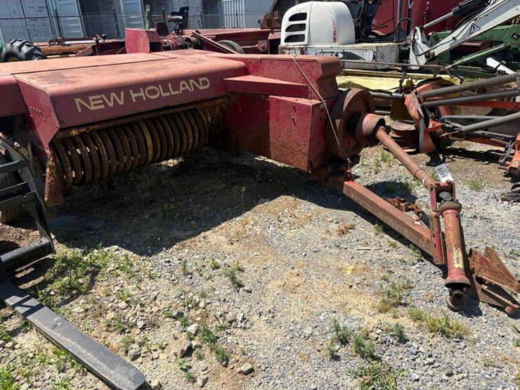 new-holland-273-image-2