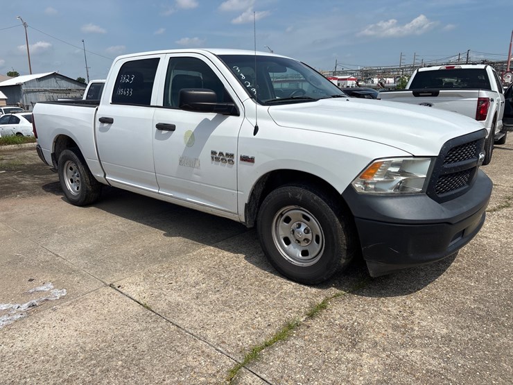 2015-dodge-ram-1500-image-2