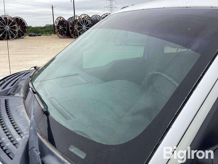 2014-ford-f150-xlt-image-14