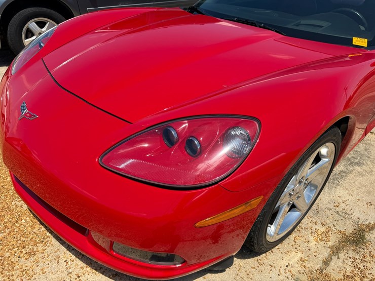 #47804-•-2005-chevrolet-corvette-convertible-vin:-1g1yy34u655124268-image-32