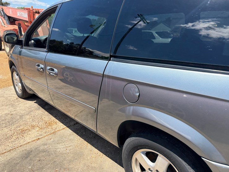 2007-dodge-grand-caravan-image-25