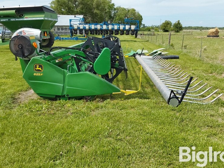 2013-john-deere-625f-image-3