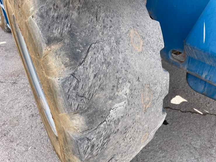 2019-genie-gth1256-image-12