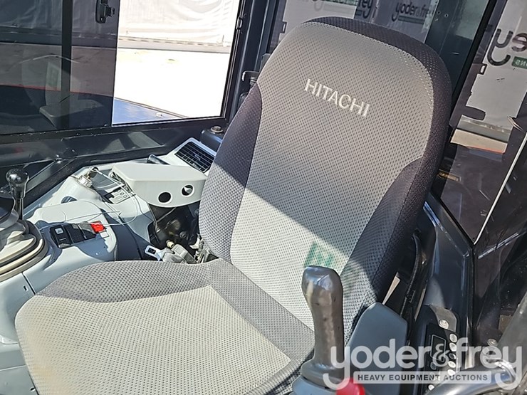 hitachi-zx55u-5a-image-33
