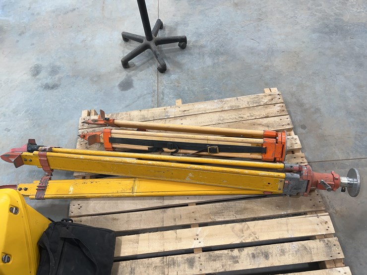 2014-trimble-s8-gps-system-image-13