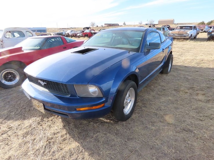 2007-ford-mustang-race-car-image-3