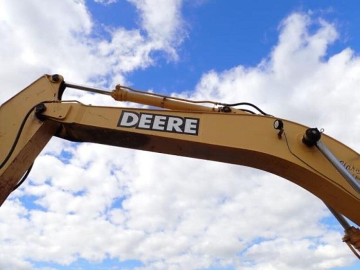 2001-deere-270-lc-image-24