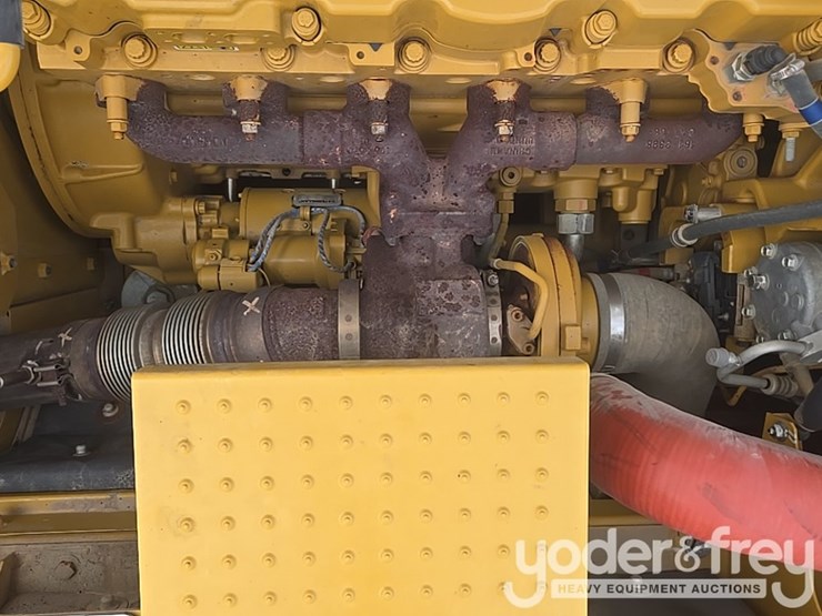 2019-caterpillar-336-image-49