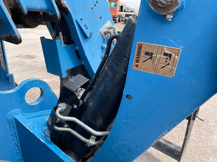 2019-genie-gth1256-image-57