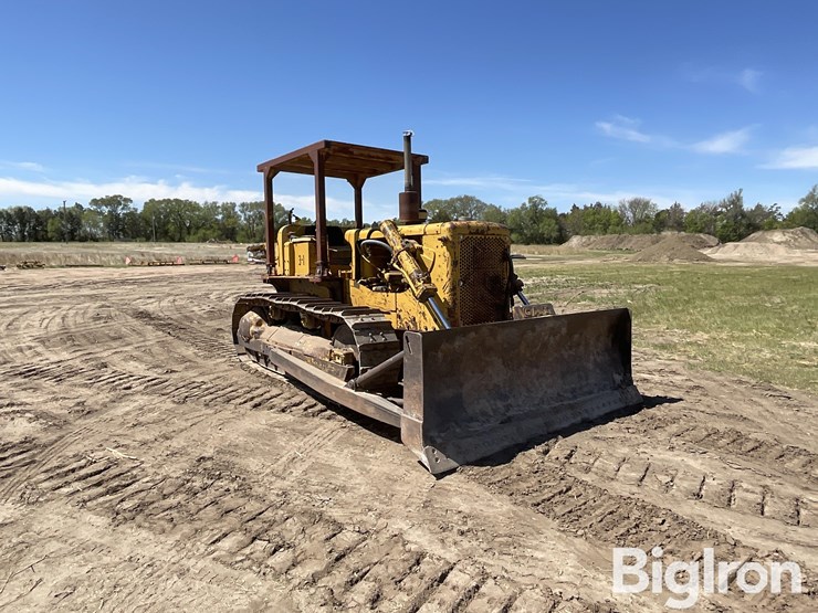 caterpillar-d6b-image-3
