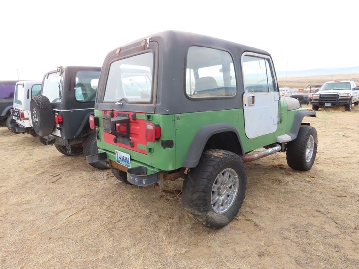 1993-jeep-wrangler-image-7