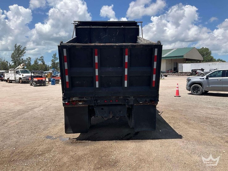 2006-international-durastar-4300-image-36