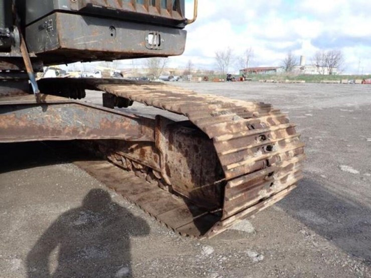 2015-volvo-ec250el-image-34