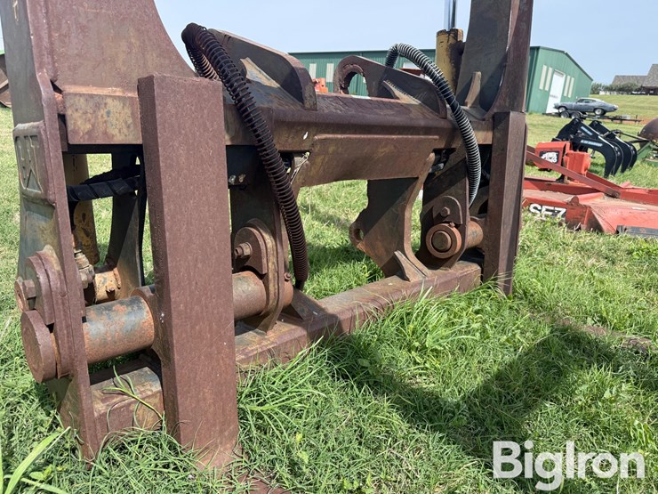 caterpillar-forestry-grapple-image-9